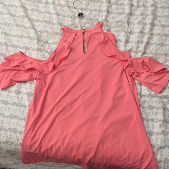 ECI New York coral cold shoulder blouse - Picture 4 of 4